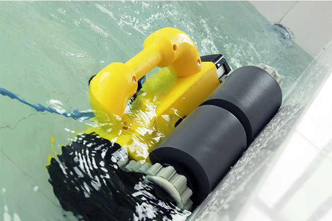 超級海豚吸污機